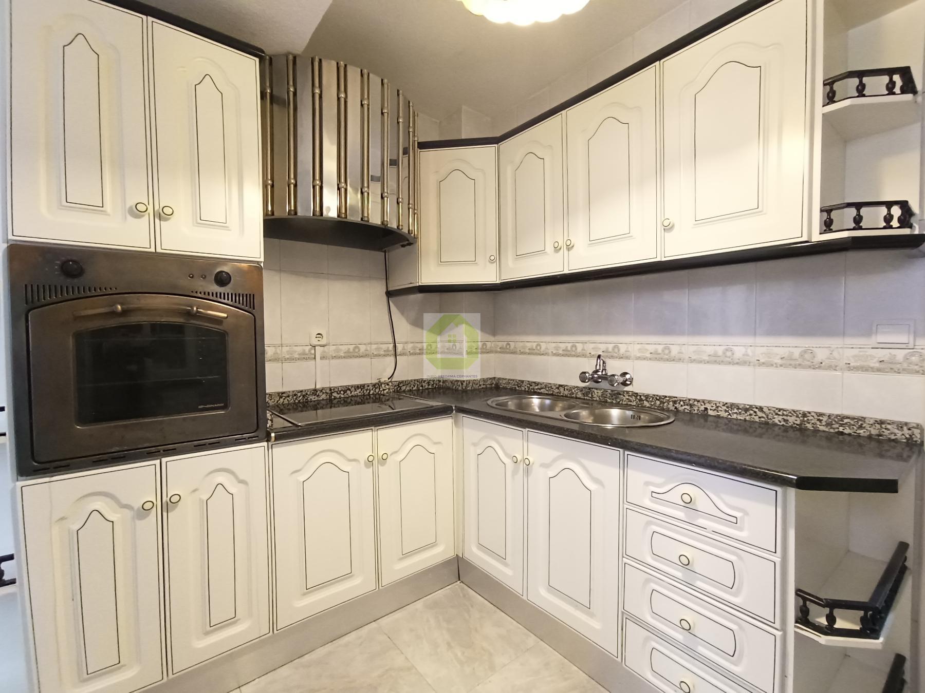 For rent of room in Granada