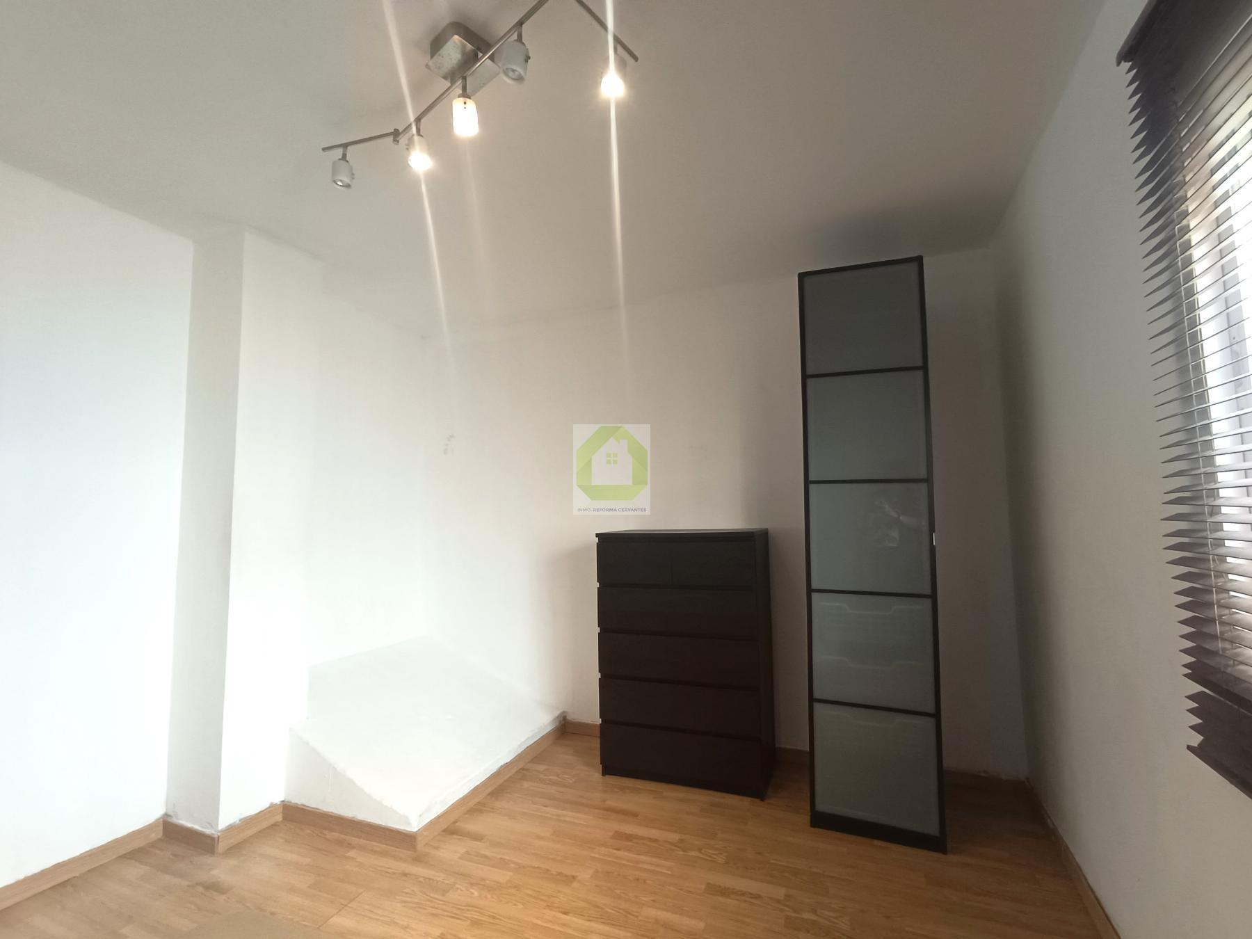 For rent of flat in Cenes de la Vega