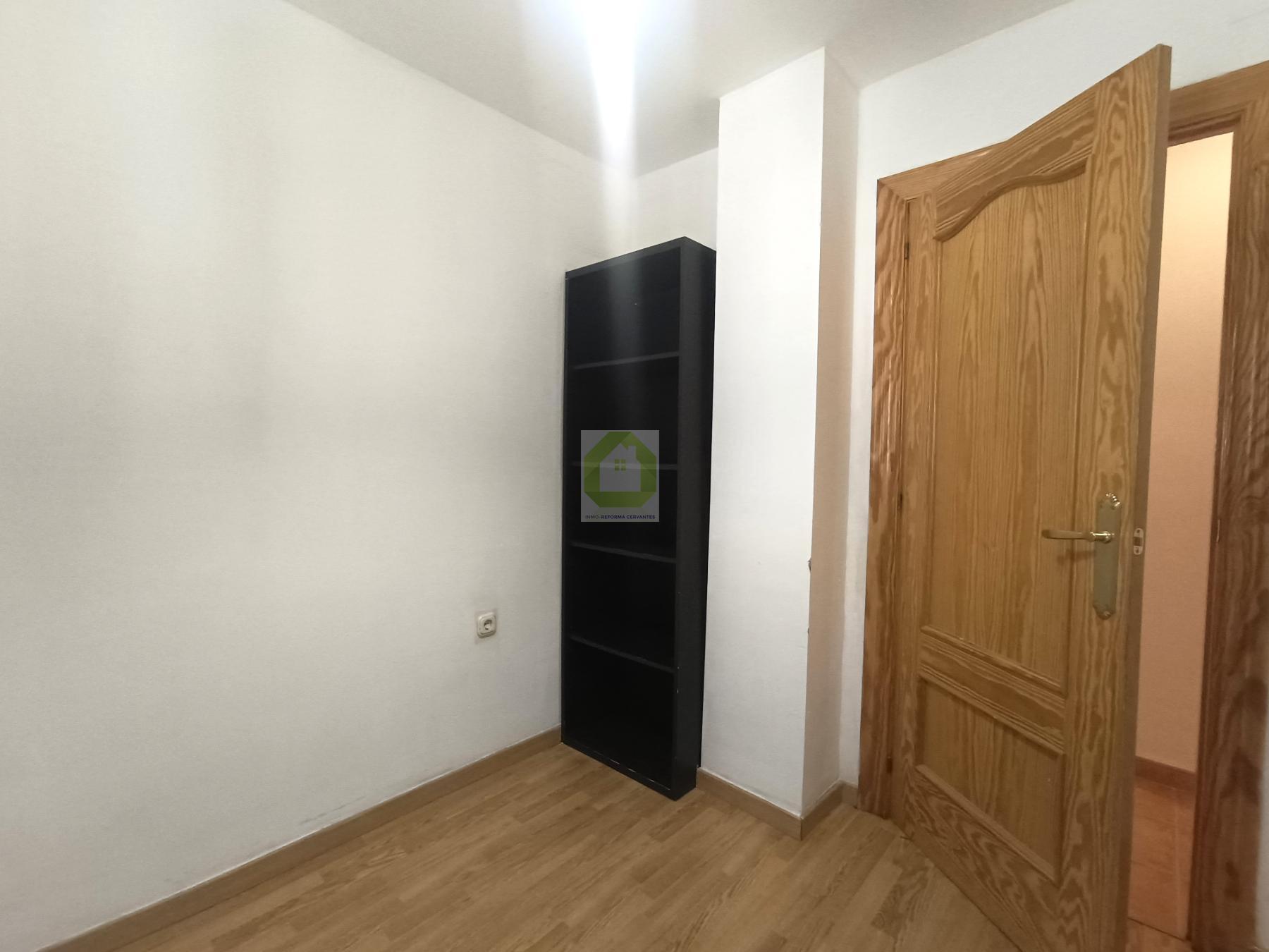 For rent of flat in Cenes de la Vega