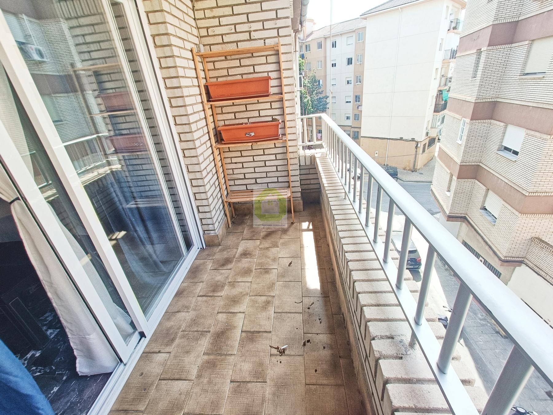 For rent of flat in Motril