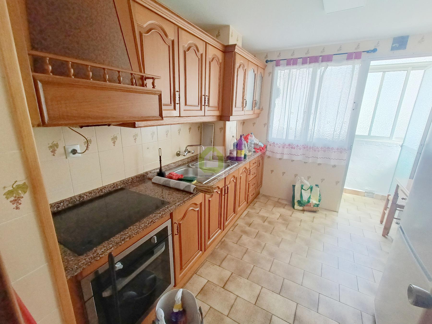 For rent of flat in Motril