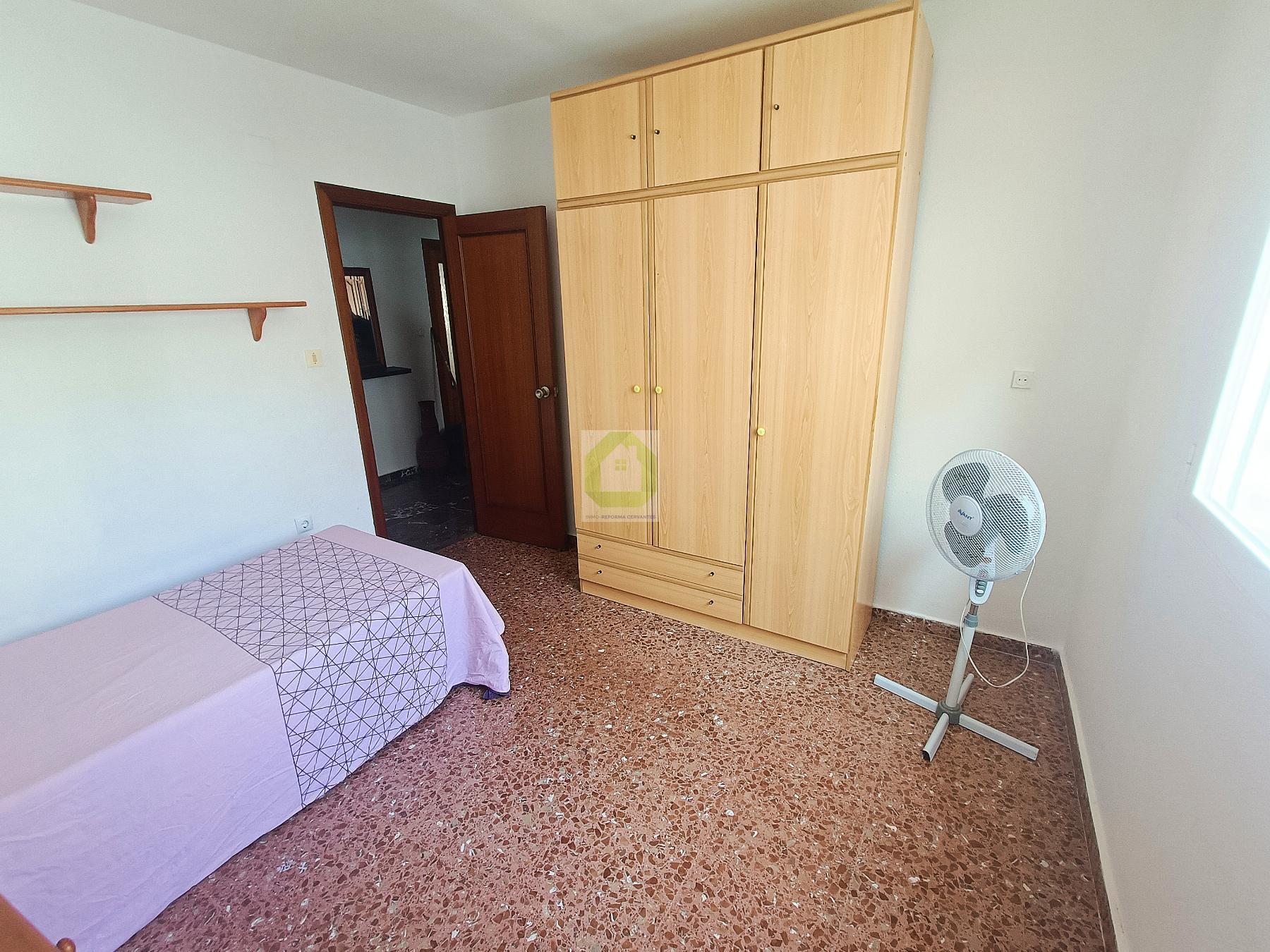 For rent of flat in Motril