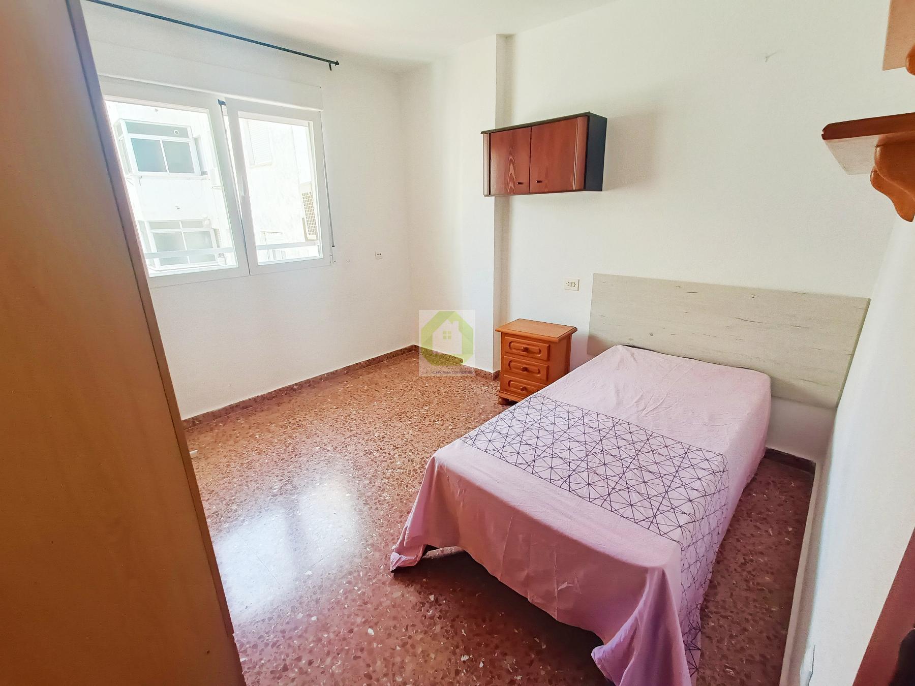 For rent of flat in Motril