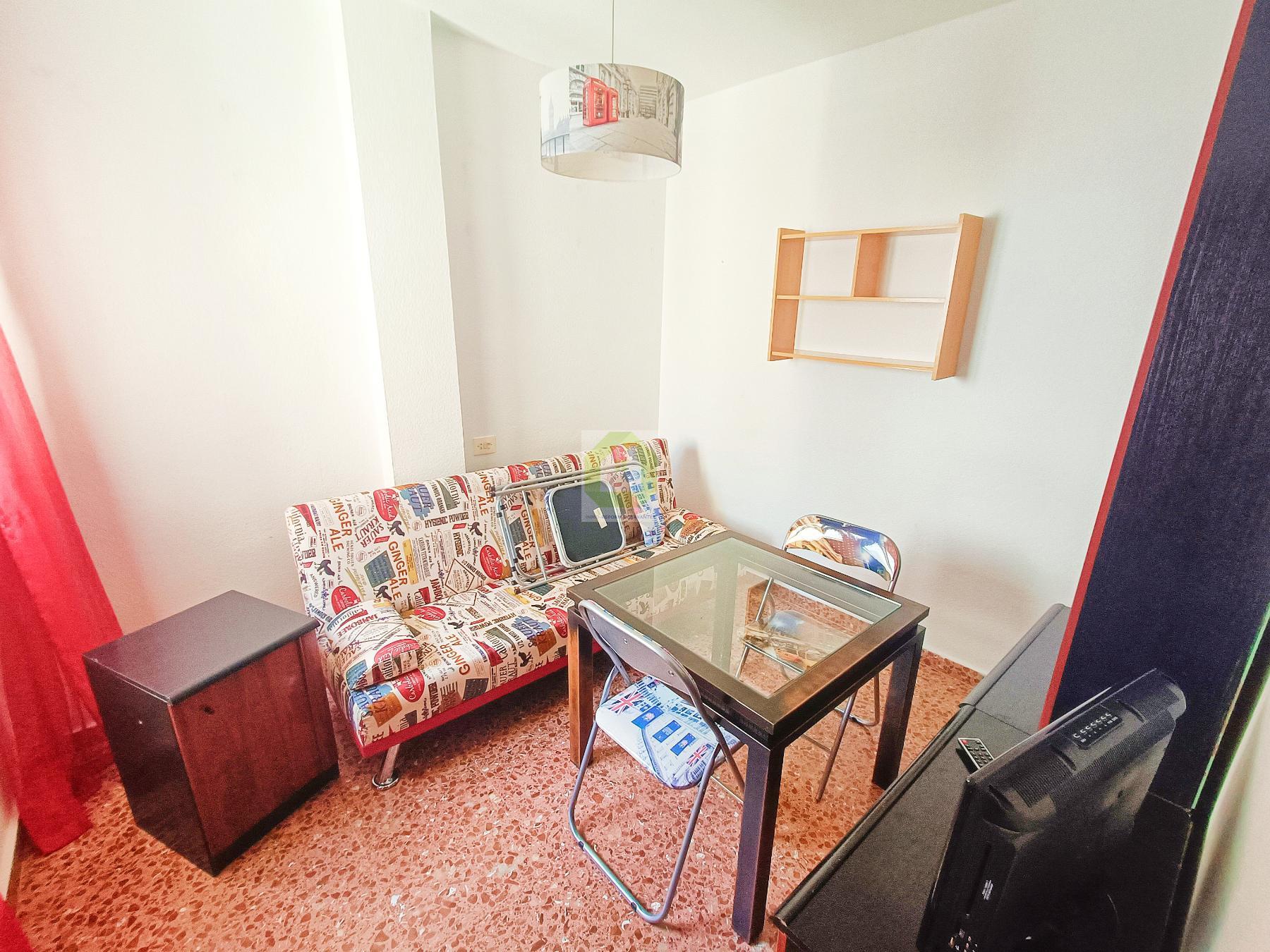 For rent of flat in Motril