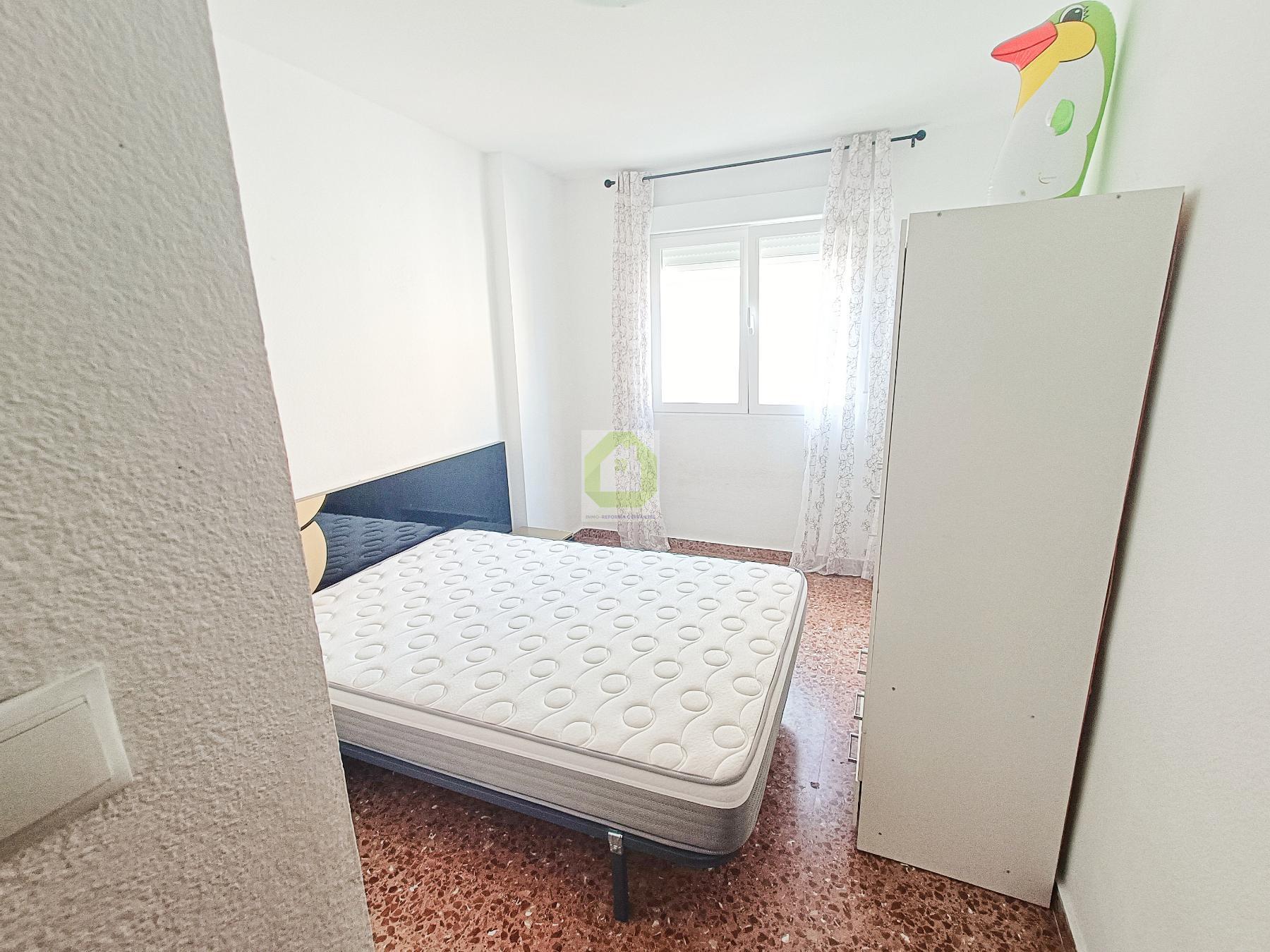 For rent of flat in Motril