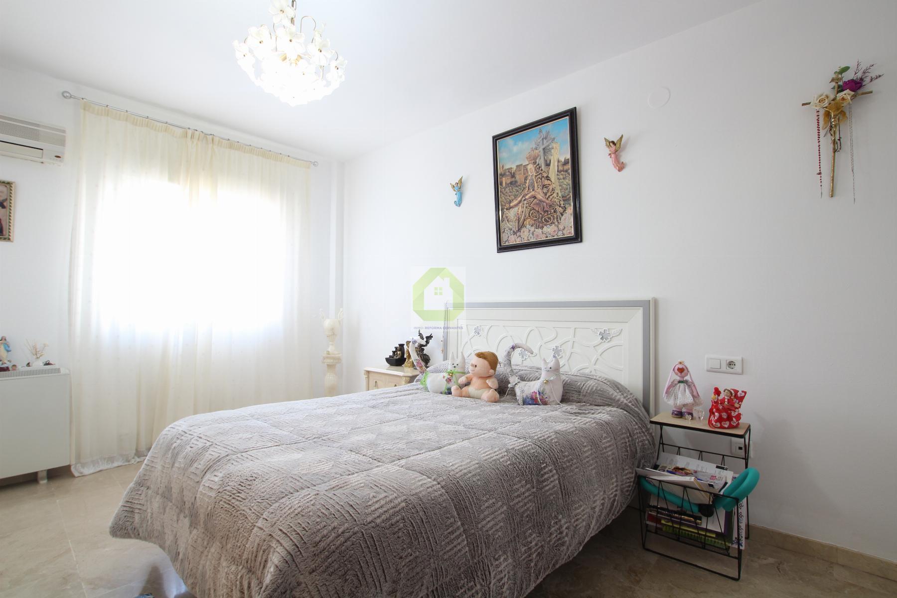 For sale of house in Jun
