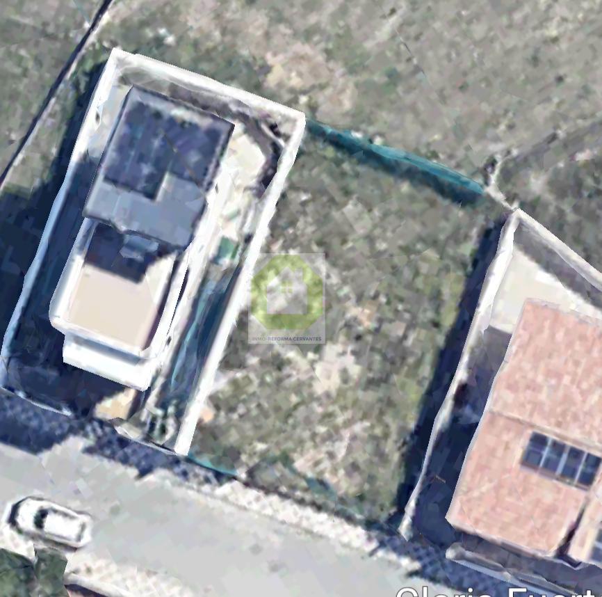 For sale of land in Cájar