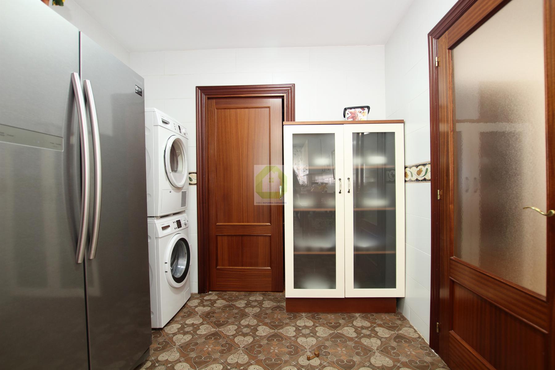 For sale of house in Albolote