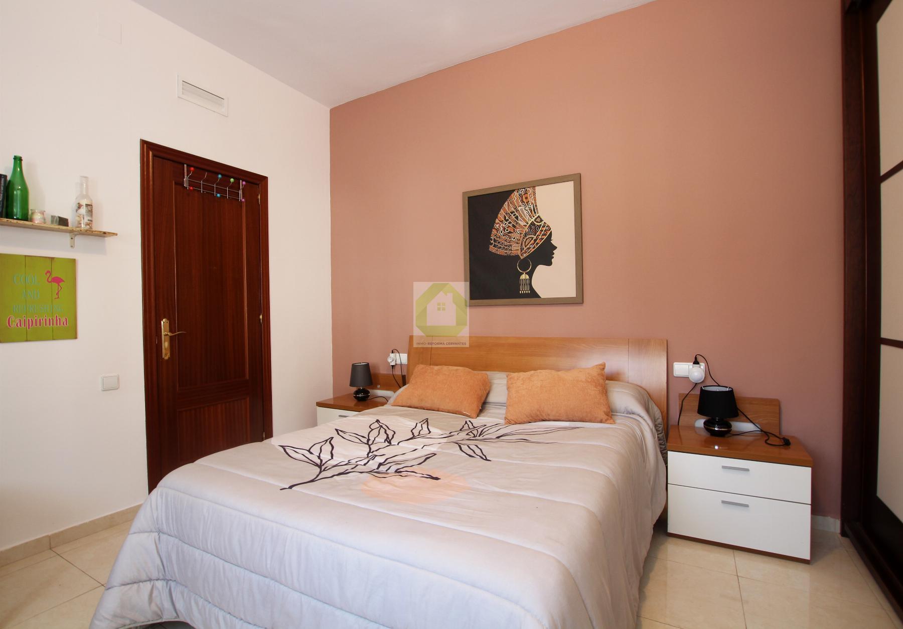 For sale of house in Albolote