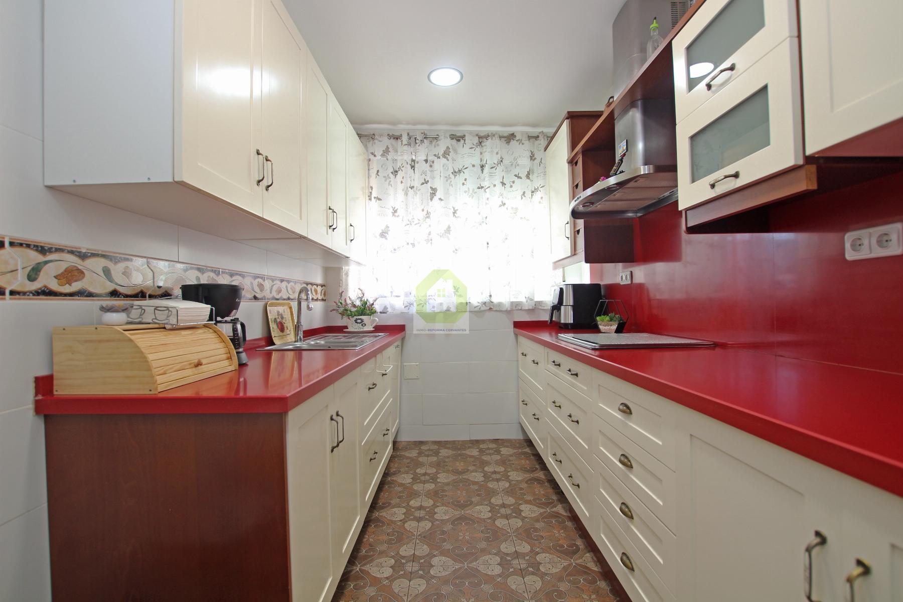 For sale of house in Albolote