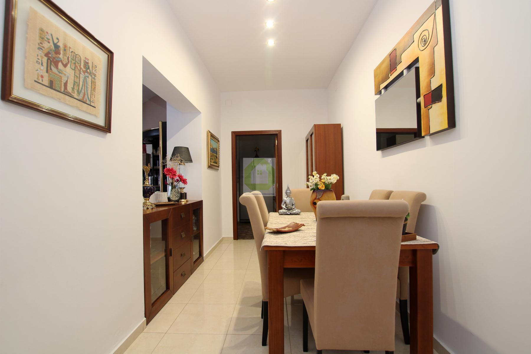 For sale of house in Albolote