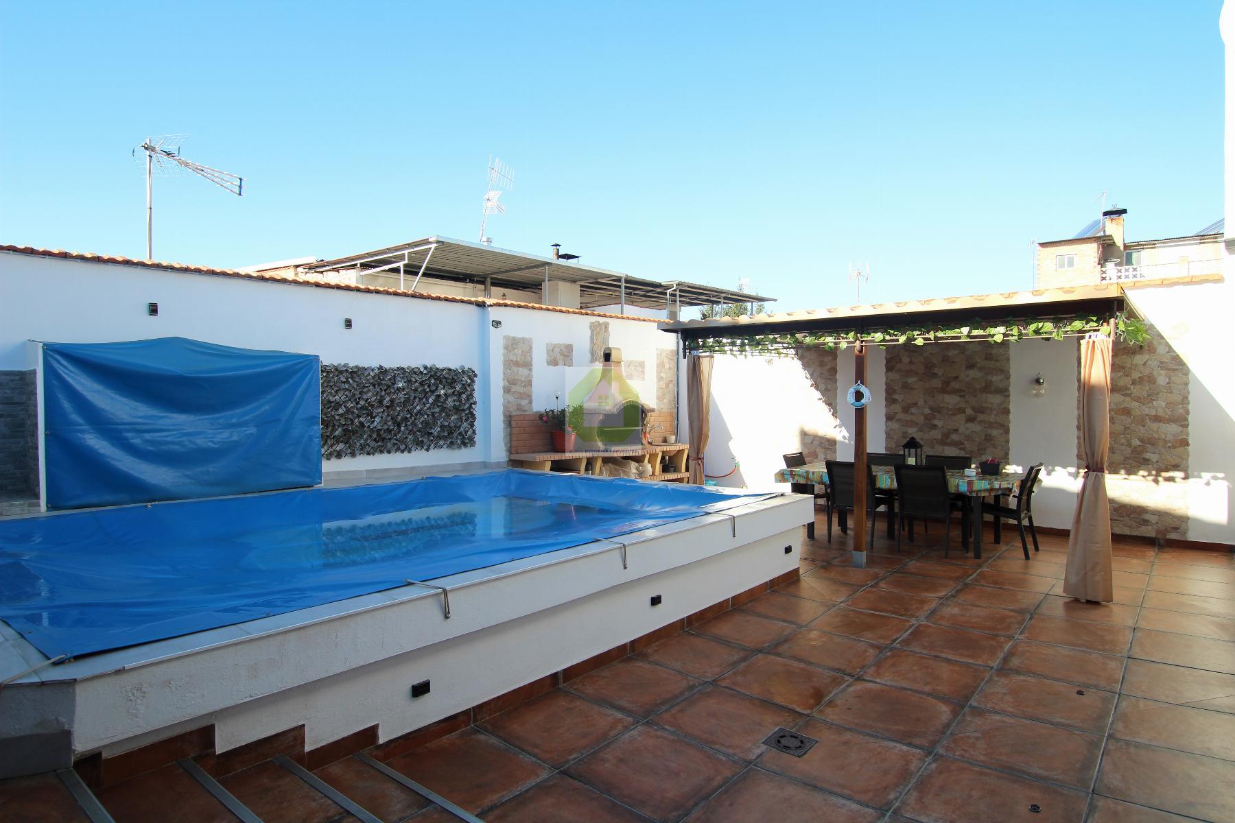 For sale of house in Albolote