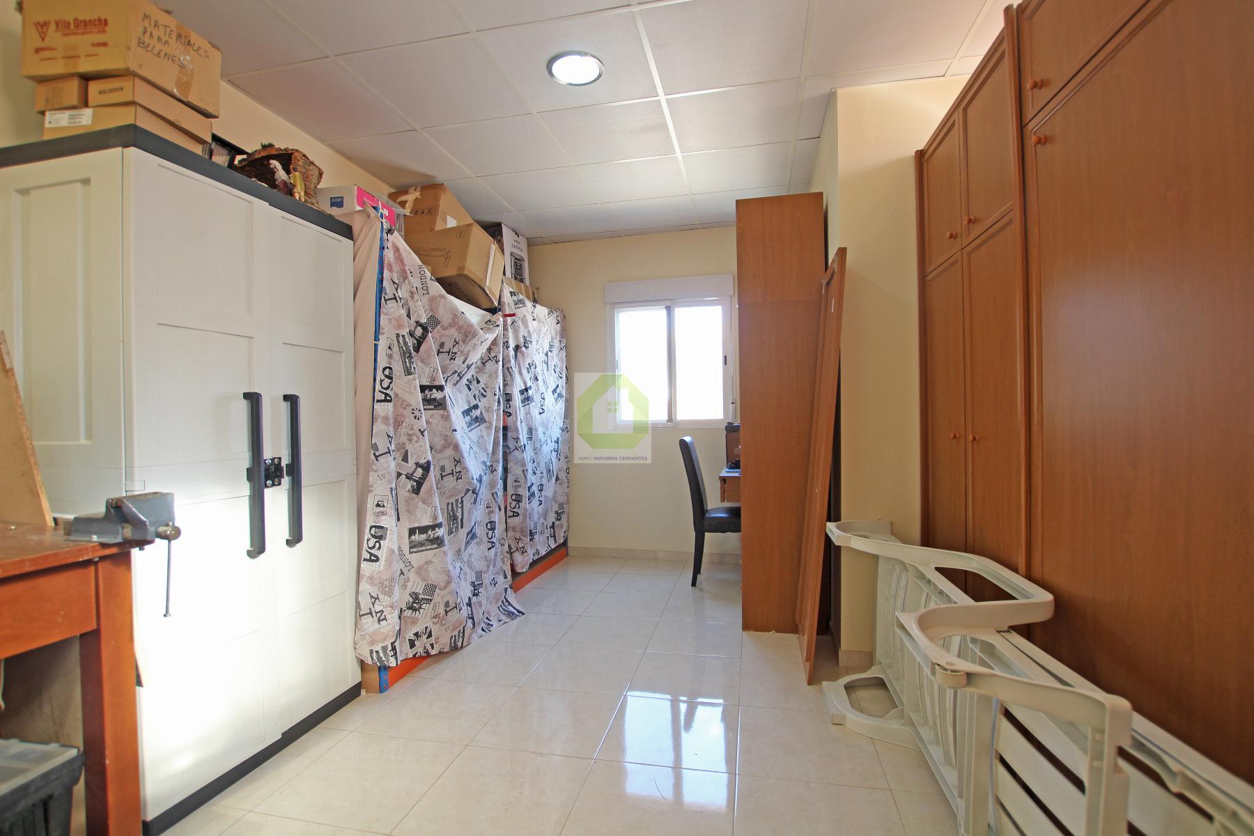 For sale of house in Albolote