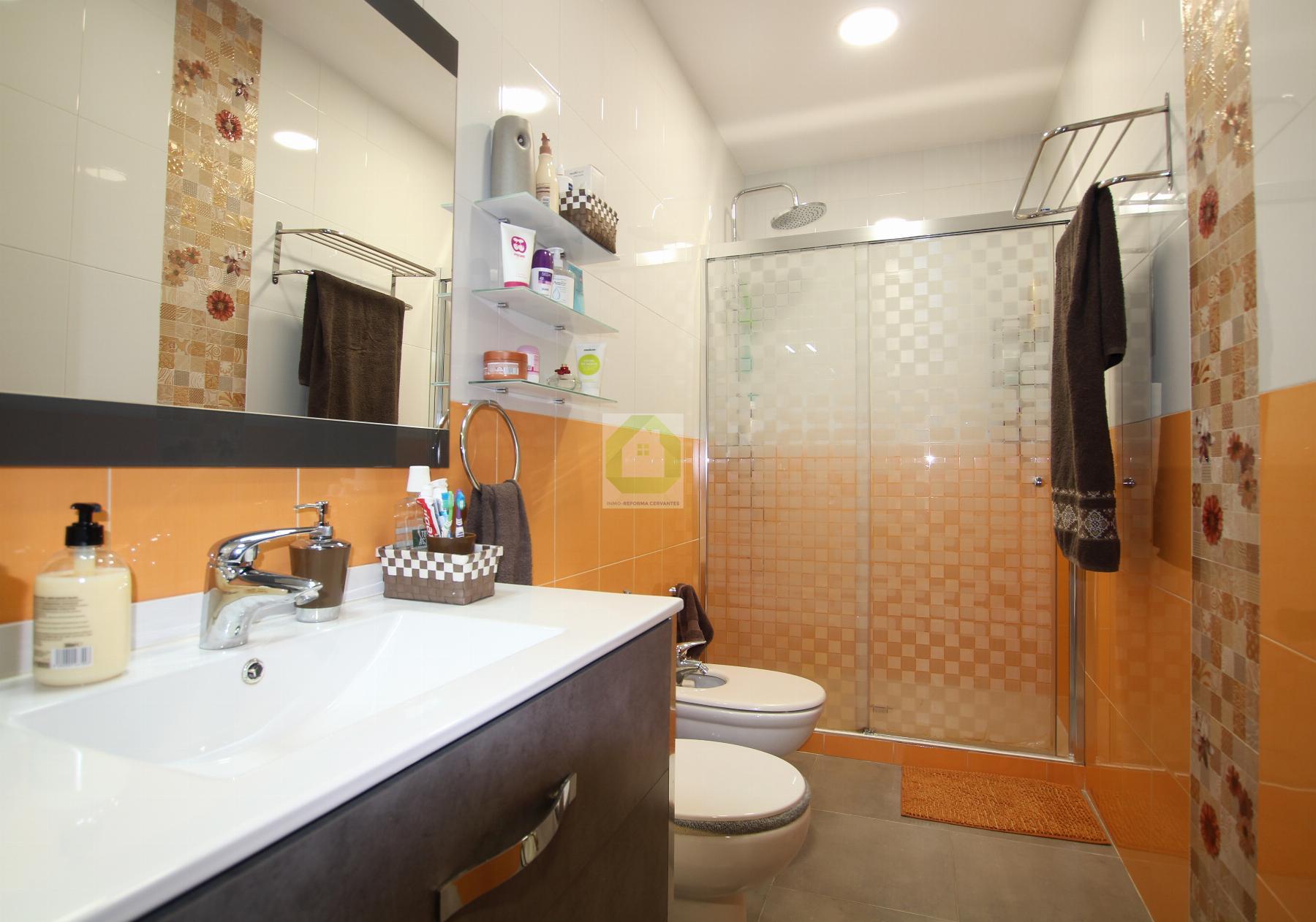 For sale of house in Albolote