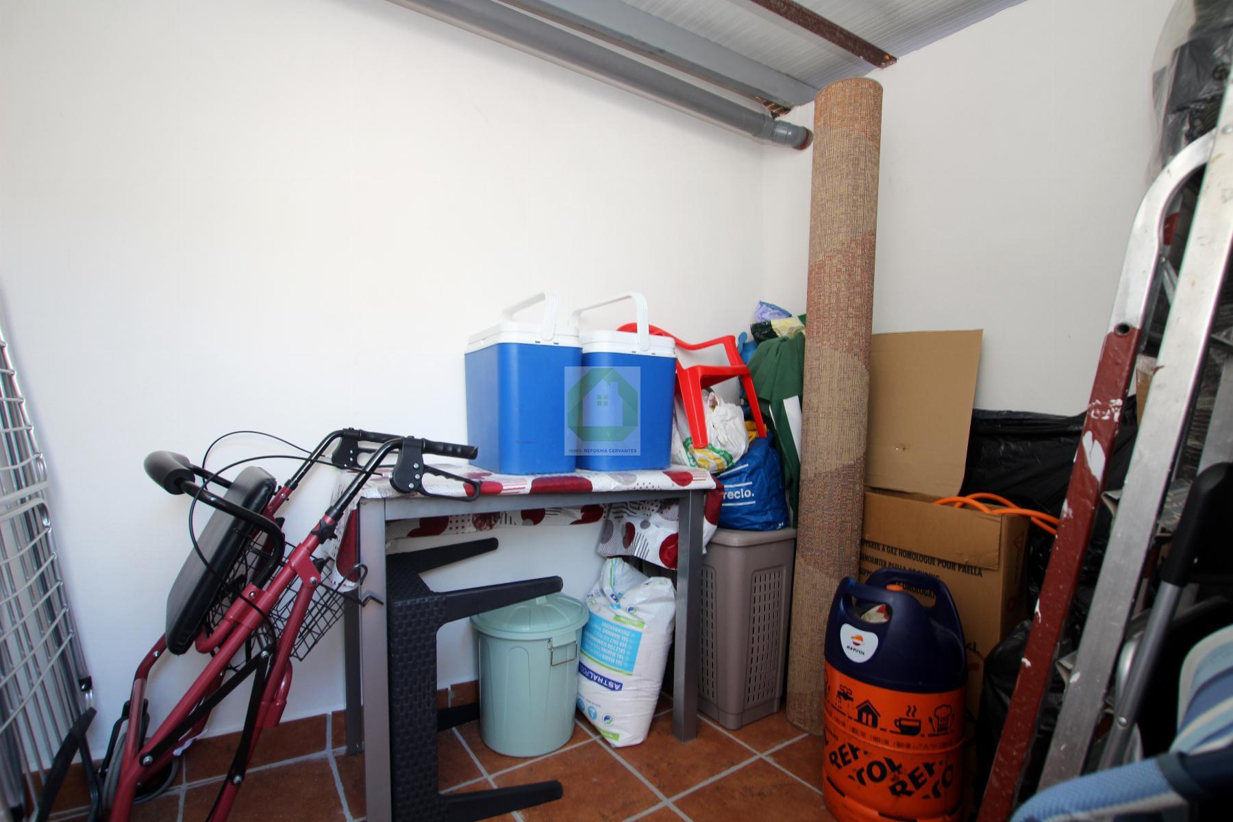 For sale of house in Albolote