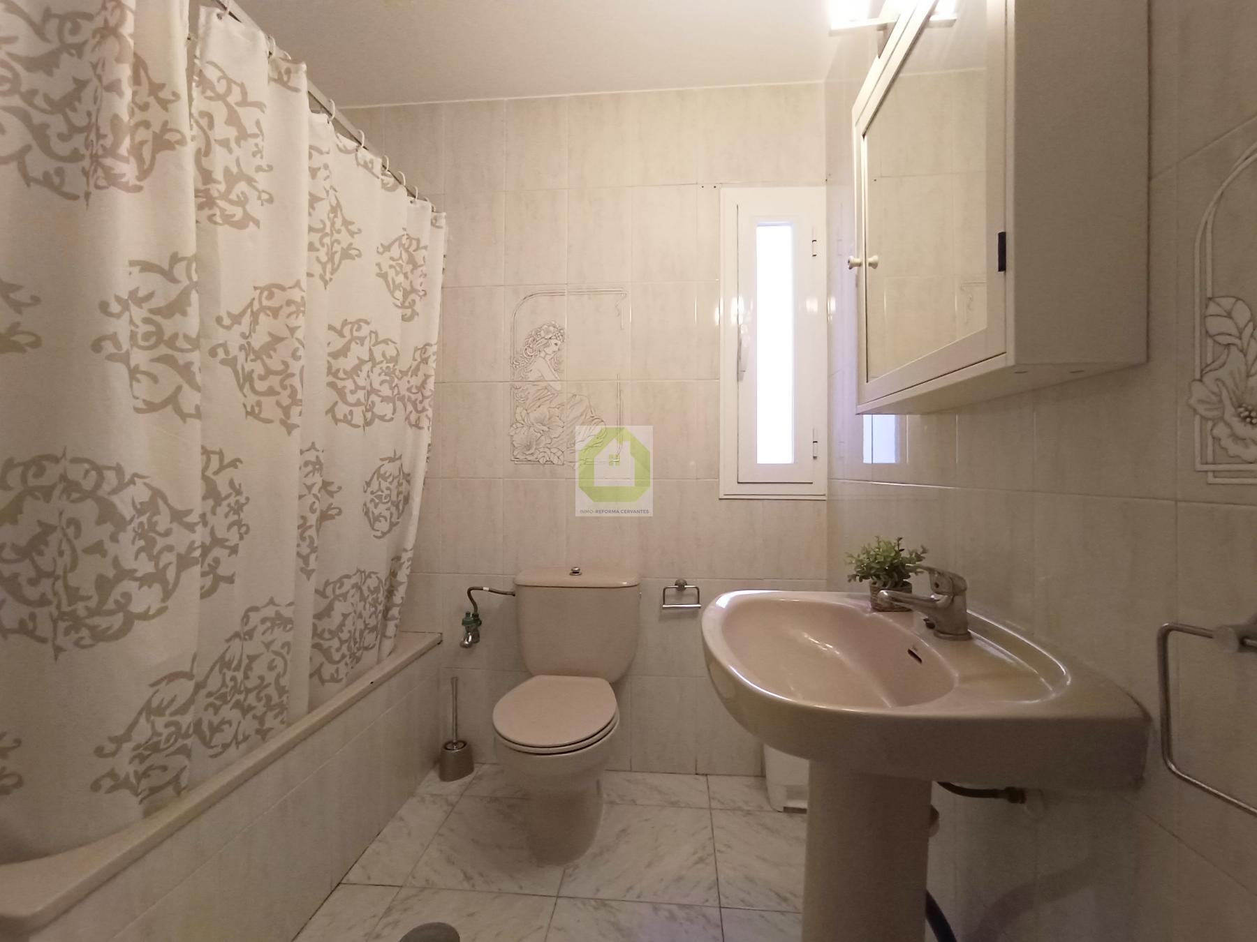 For rent of room in Armilla