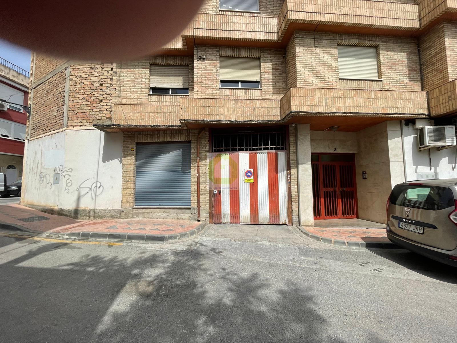 For sale of garage in Armilla