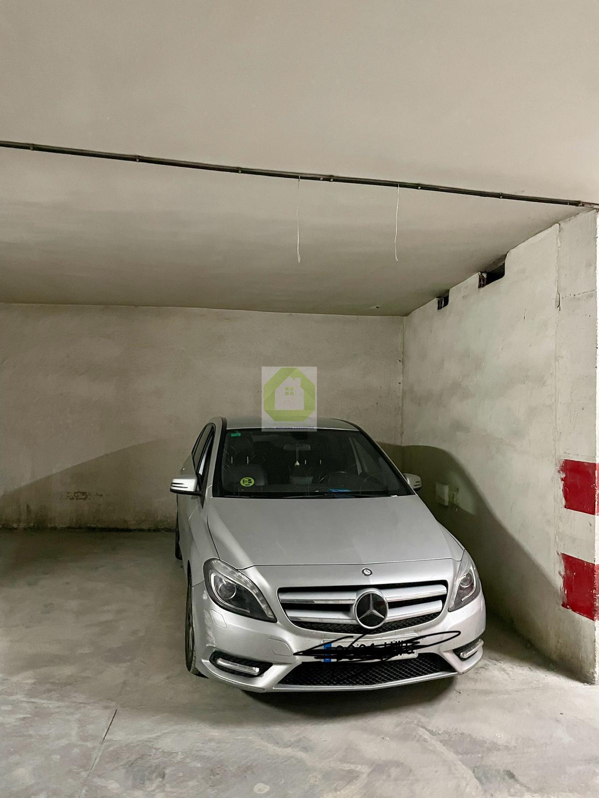 For sale of garage in Armilla
