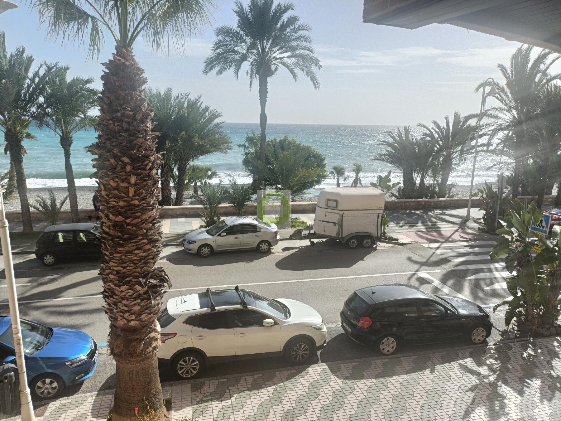 For rent of flat in Almuñécar