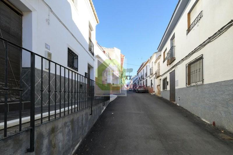 For sale of house in Villamena