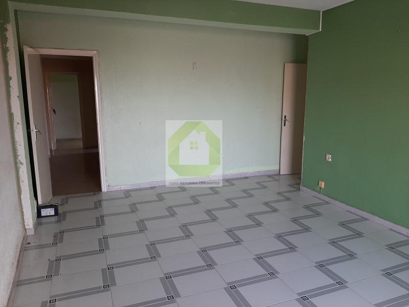 For sale of flat in Maracena
