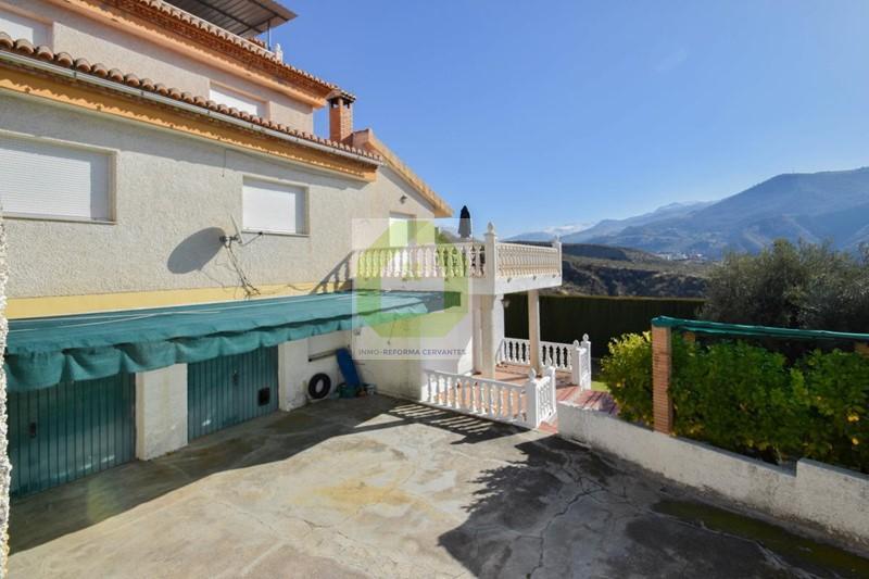 Venta de chalet en Cenes de la Vega