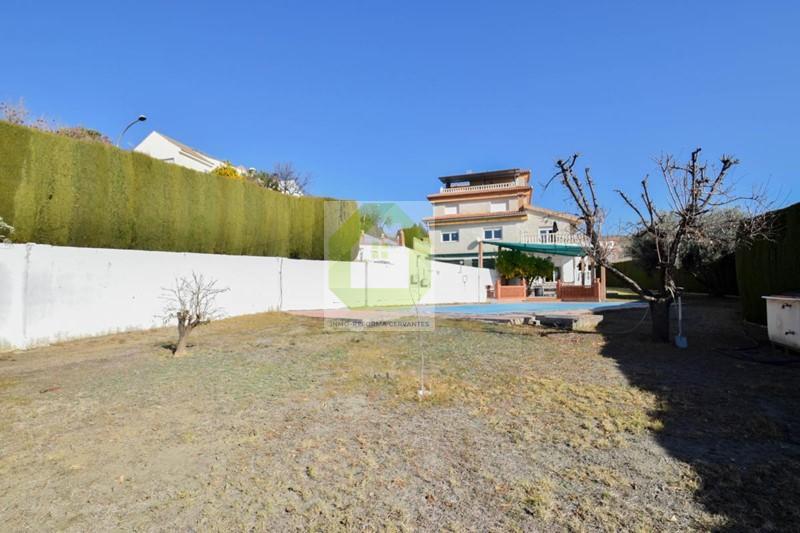 Venta de chalet en Cenes de la Vega