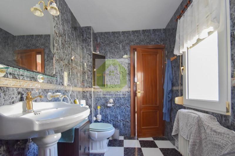 Venta de chalet en Cenes de la Vega