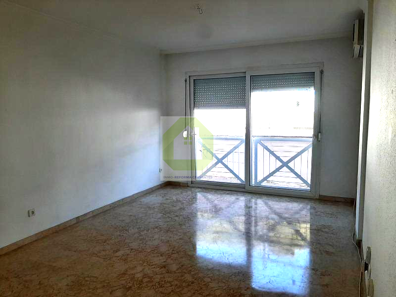 For sale of flat in Cenes de la Vega