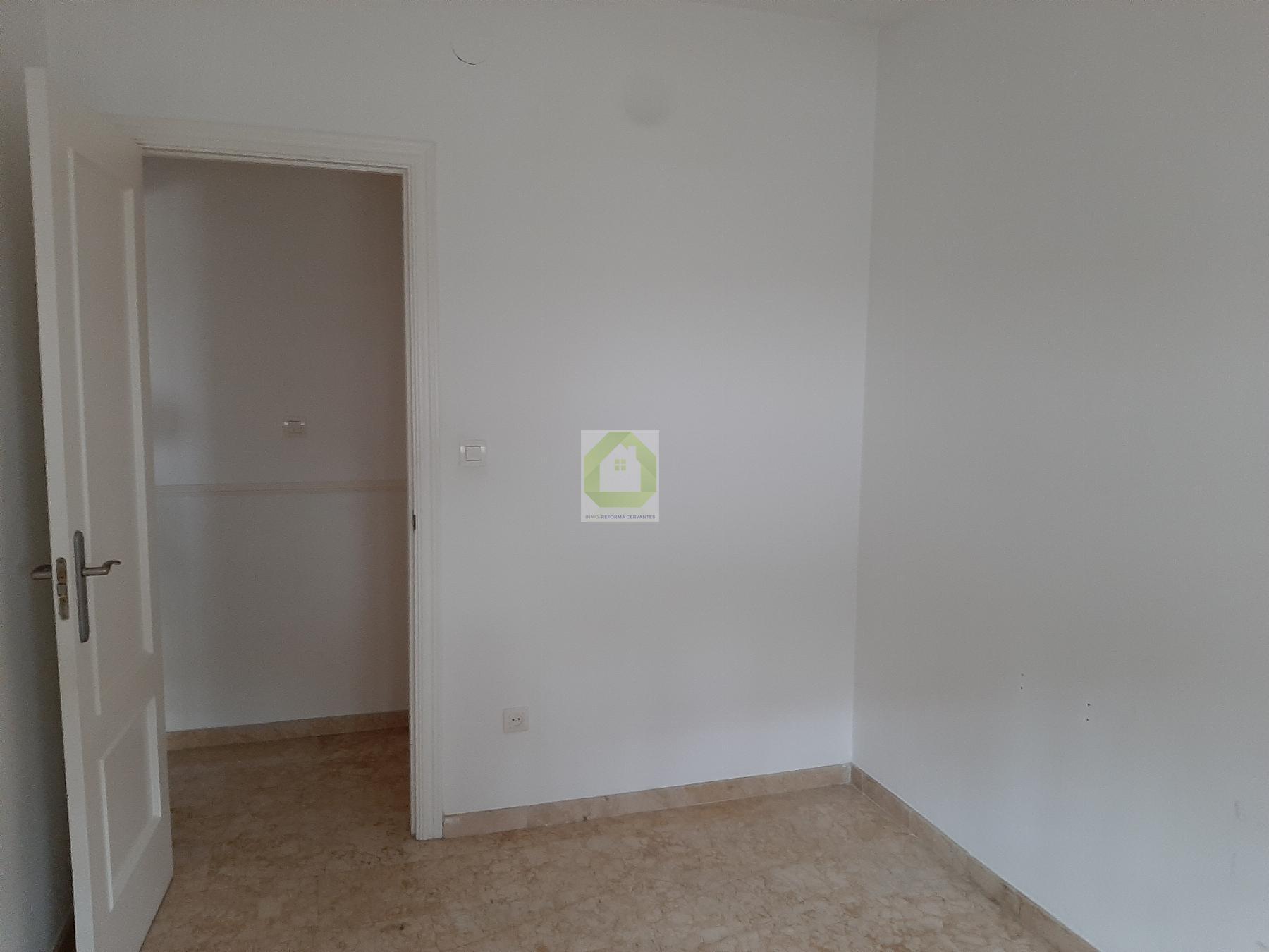 For sale of flat in Cenes de la Vega