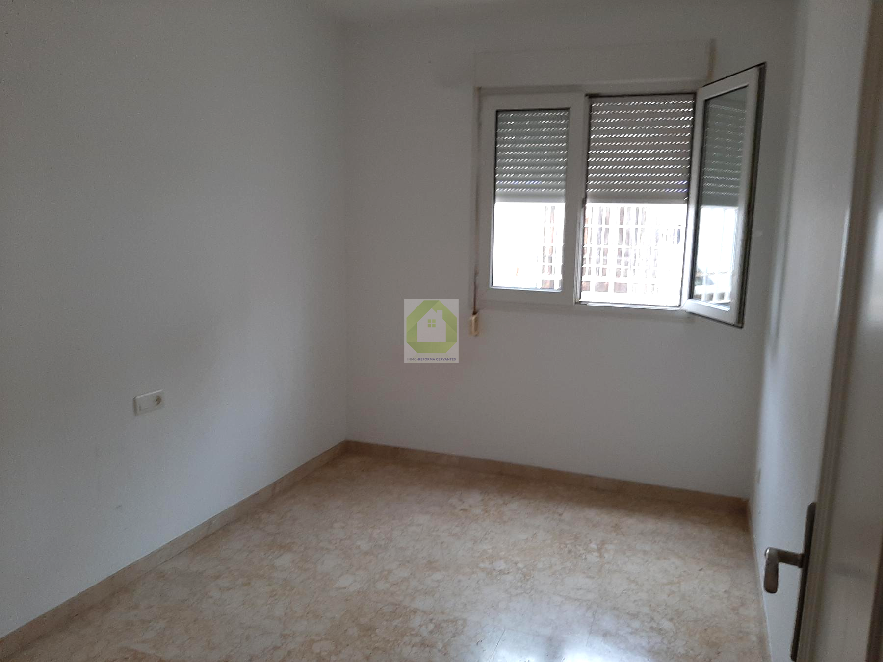 For sale of flat in Cenes de la Vega