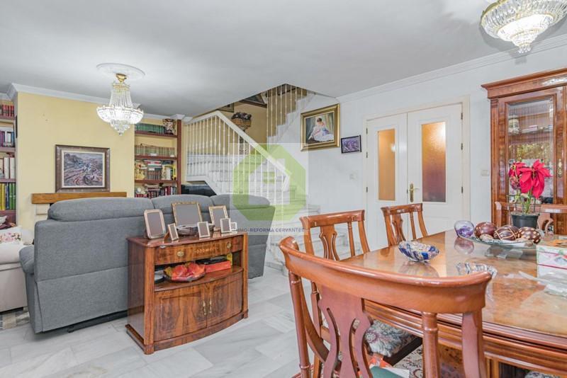 Venta de casa en Ogíjares