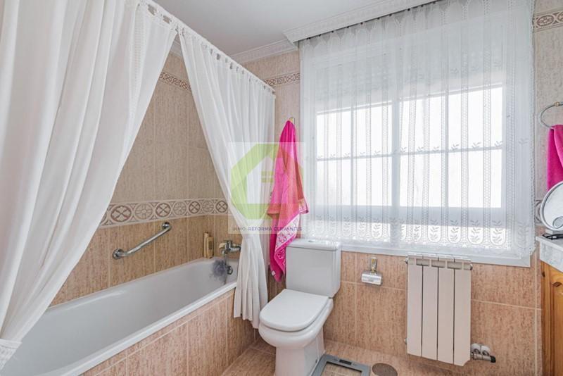 Venta de casa en Ogíjares