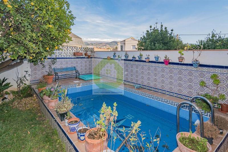 Venta de casa en Ogíjares