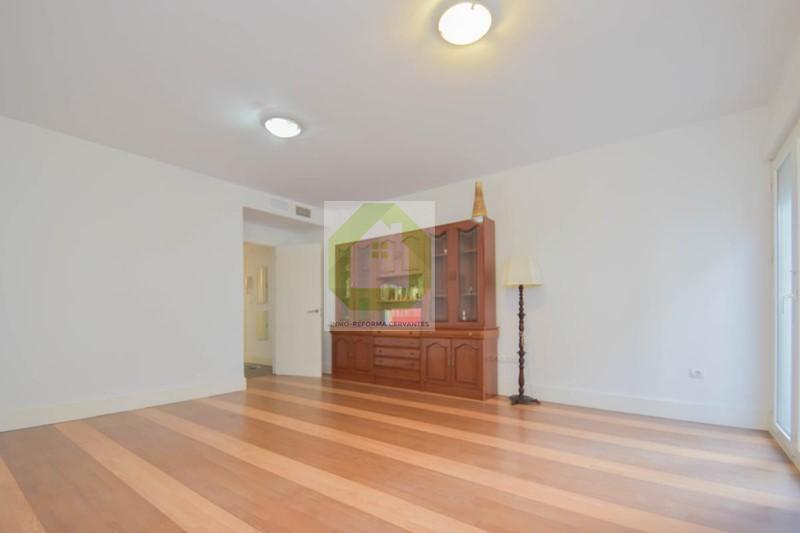 For sale of flat in Santa Fe