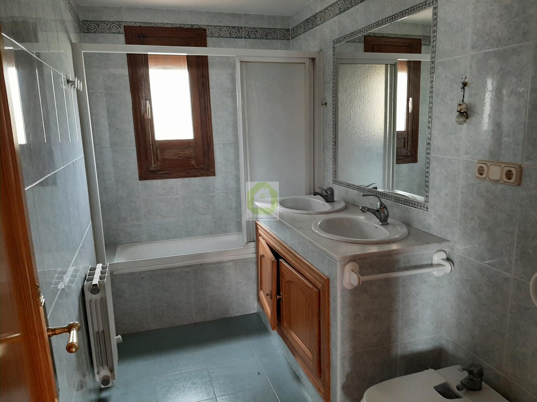 Venta de chalet en Las Gabias
