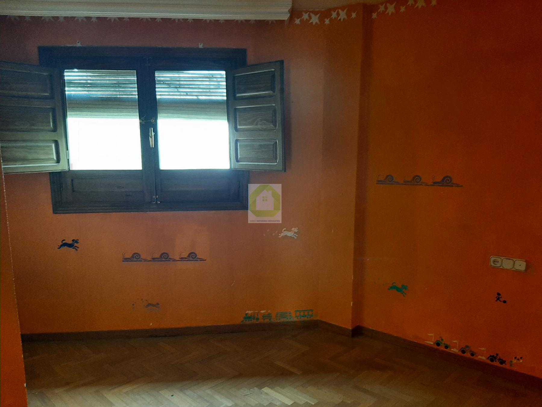 Venta de chalet en Las Gabias