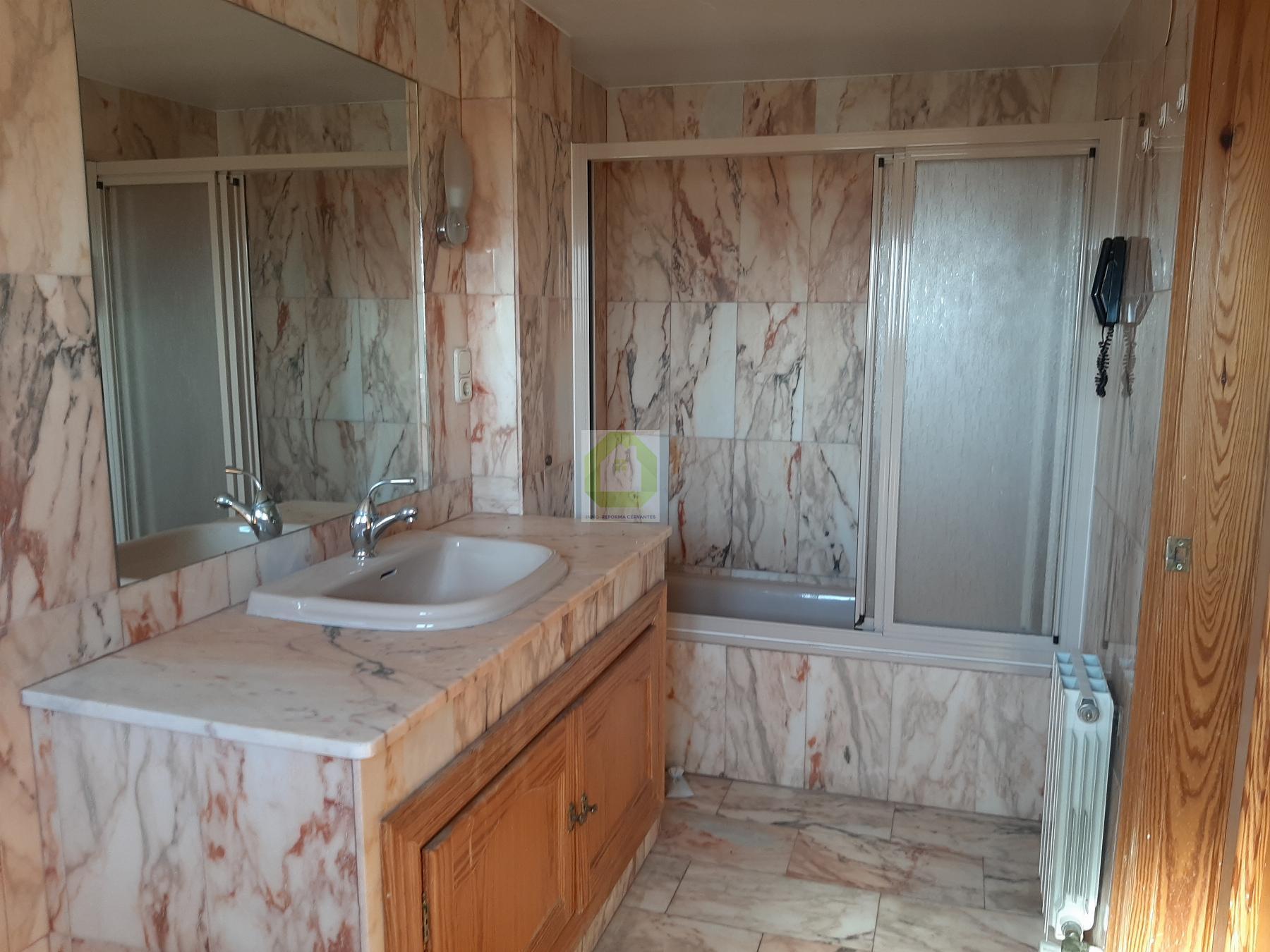 Venta de chalet en Las Gabias