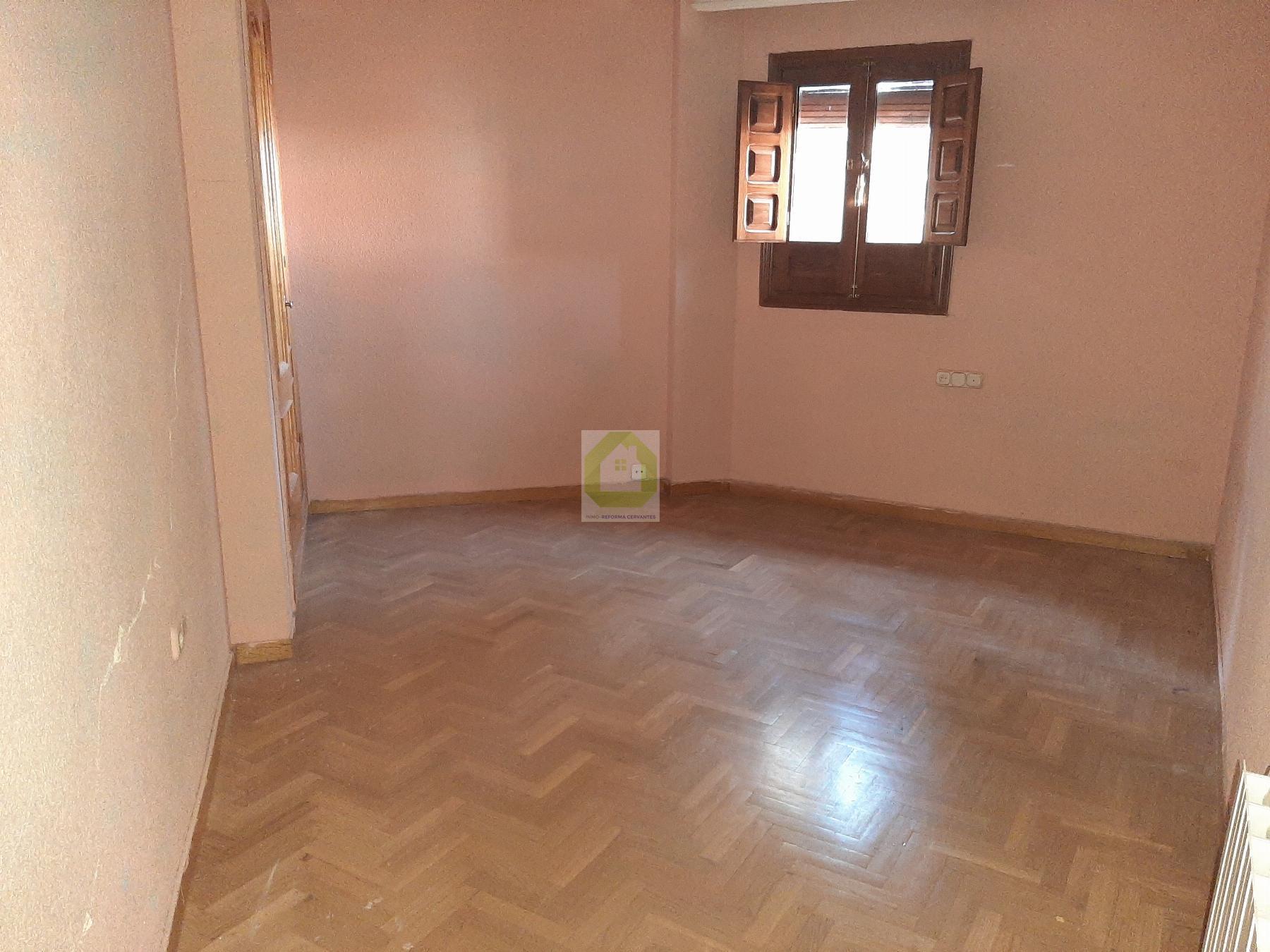 Venta de chalet en Las Gabias