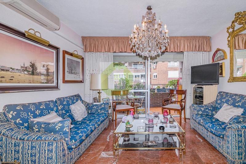 For sale of flat in Granada