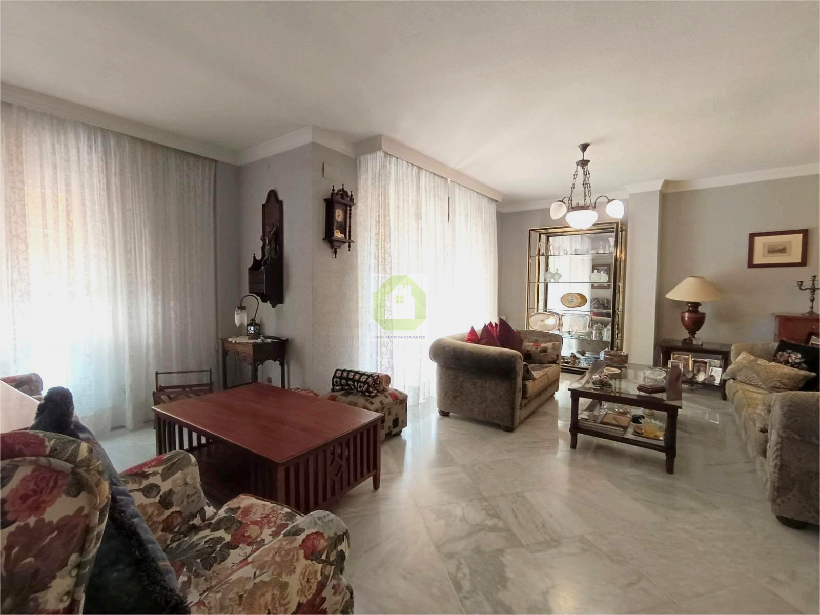 For rent of flat in Granada