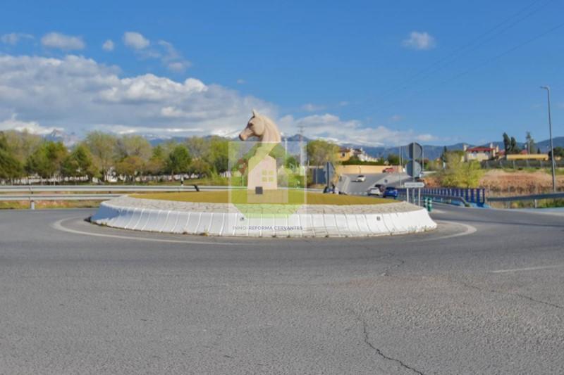For sale of house in Granada