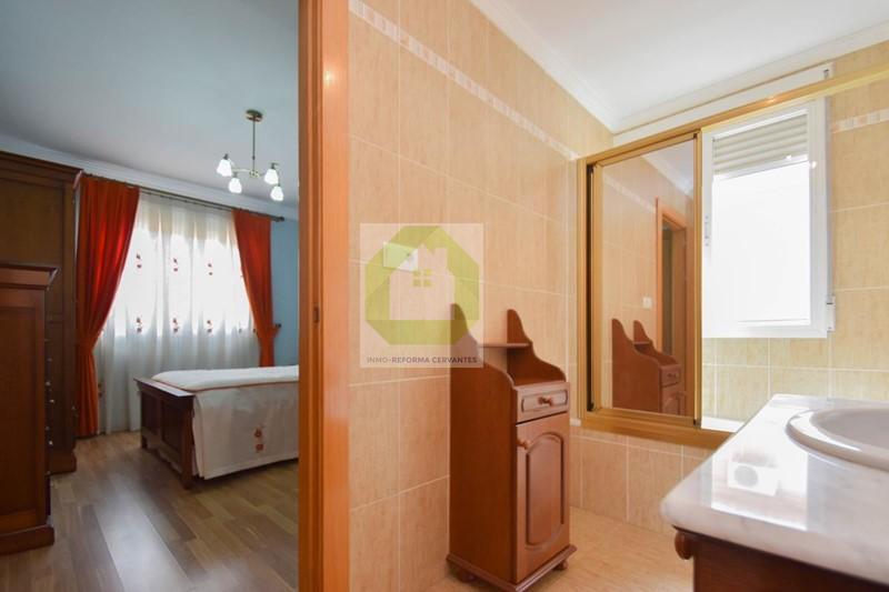 For sale of house in Alfacar