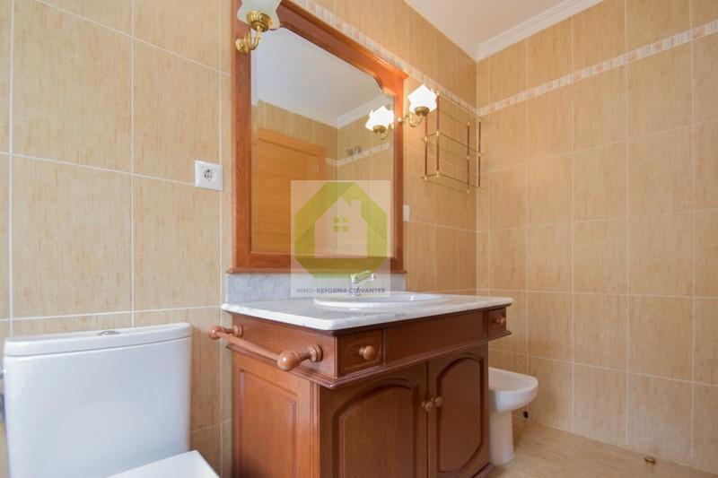 For sale of house in Alfacar