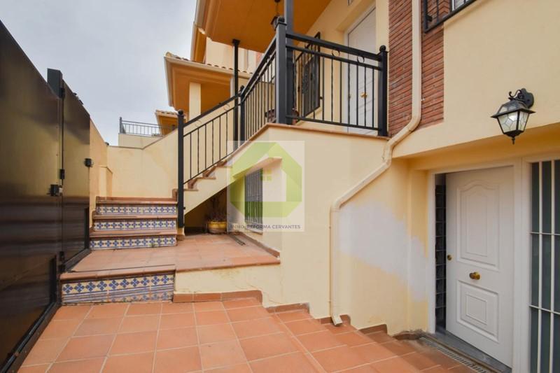 For sale of house in Alfacar