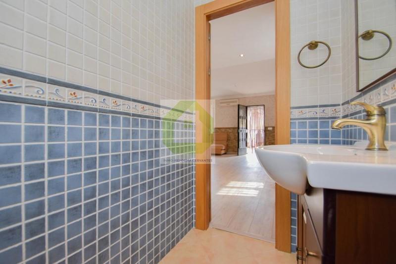For sale of house in Alfacar