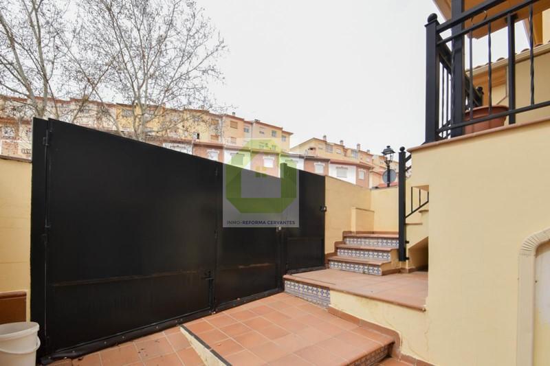For sale of house in Alfacar