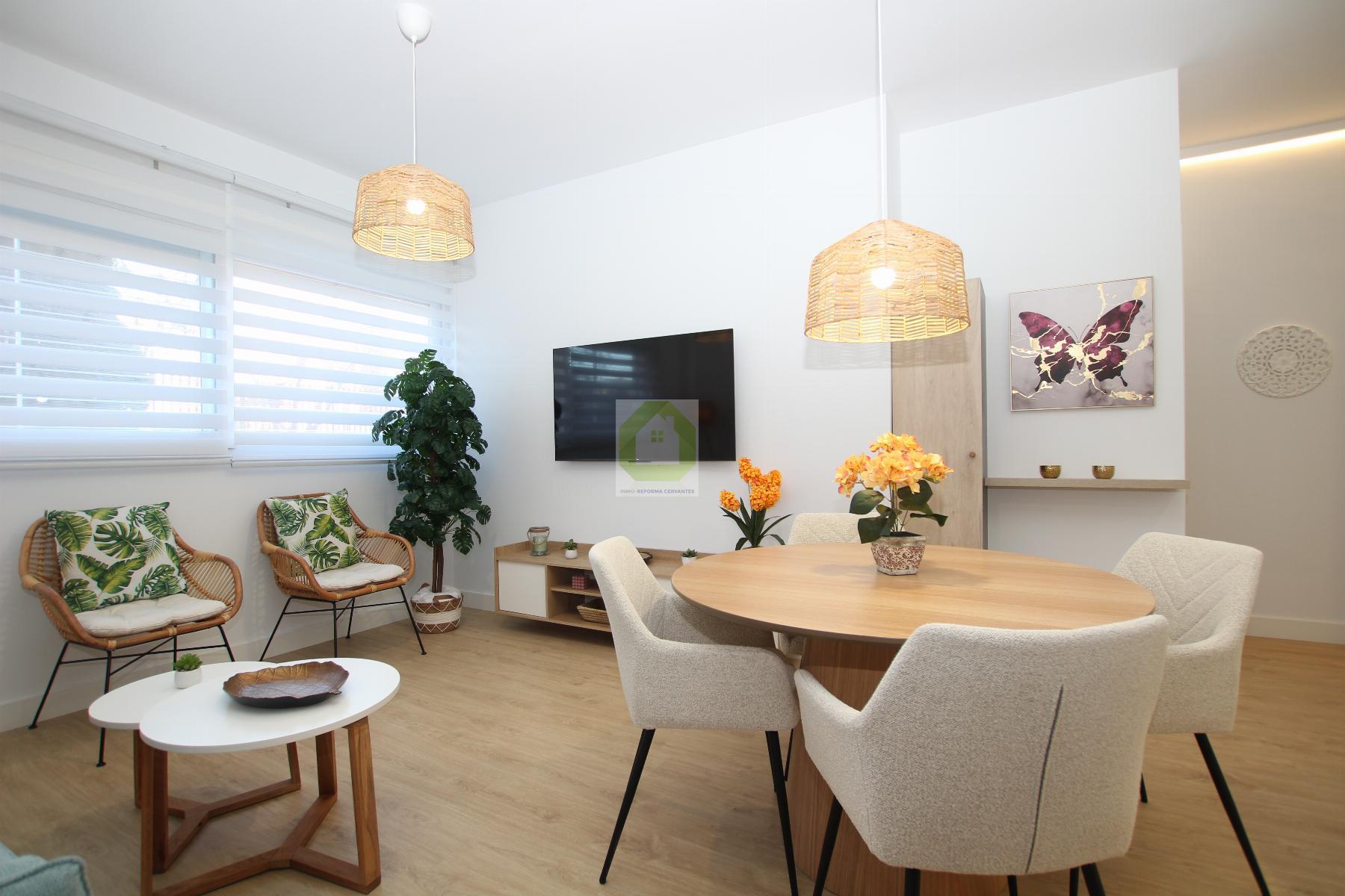 For sale of flat in Granada