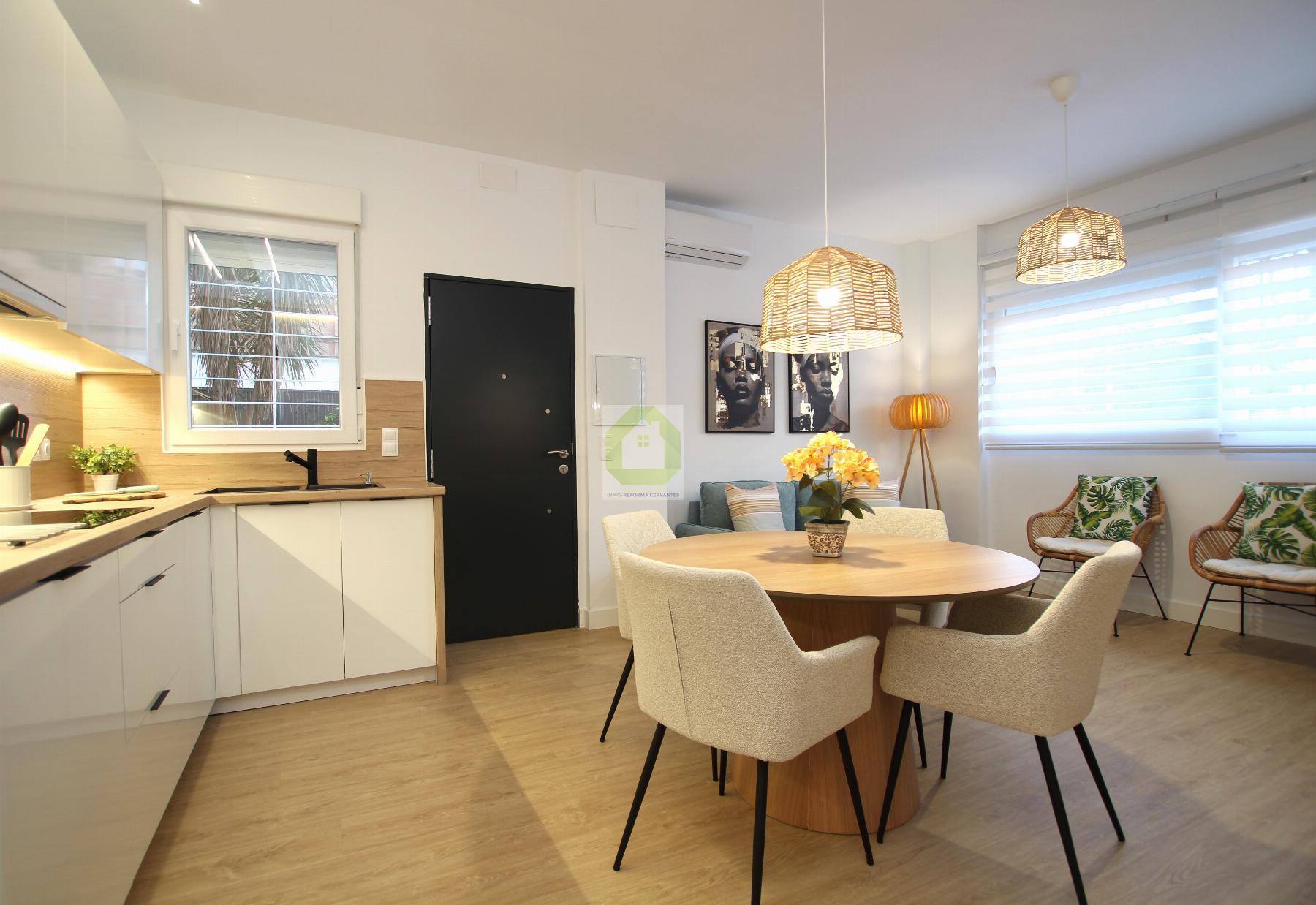 For sale of flat in Granada