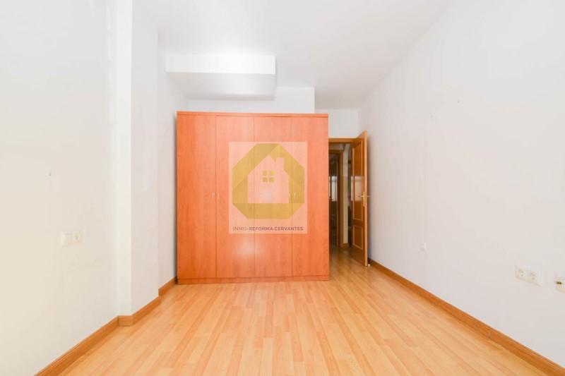 For sale of flat in Atarfe